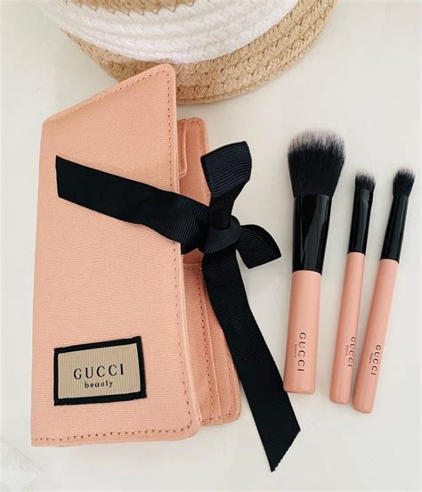 gucci makeup brush set.